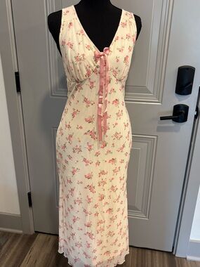 SHEIN Cream Floral Maxi Dress with Pink Accents